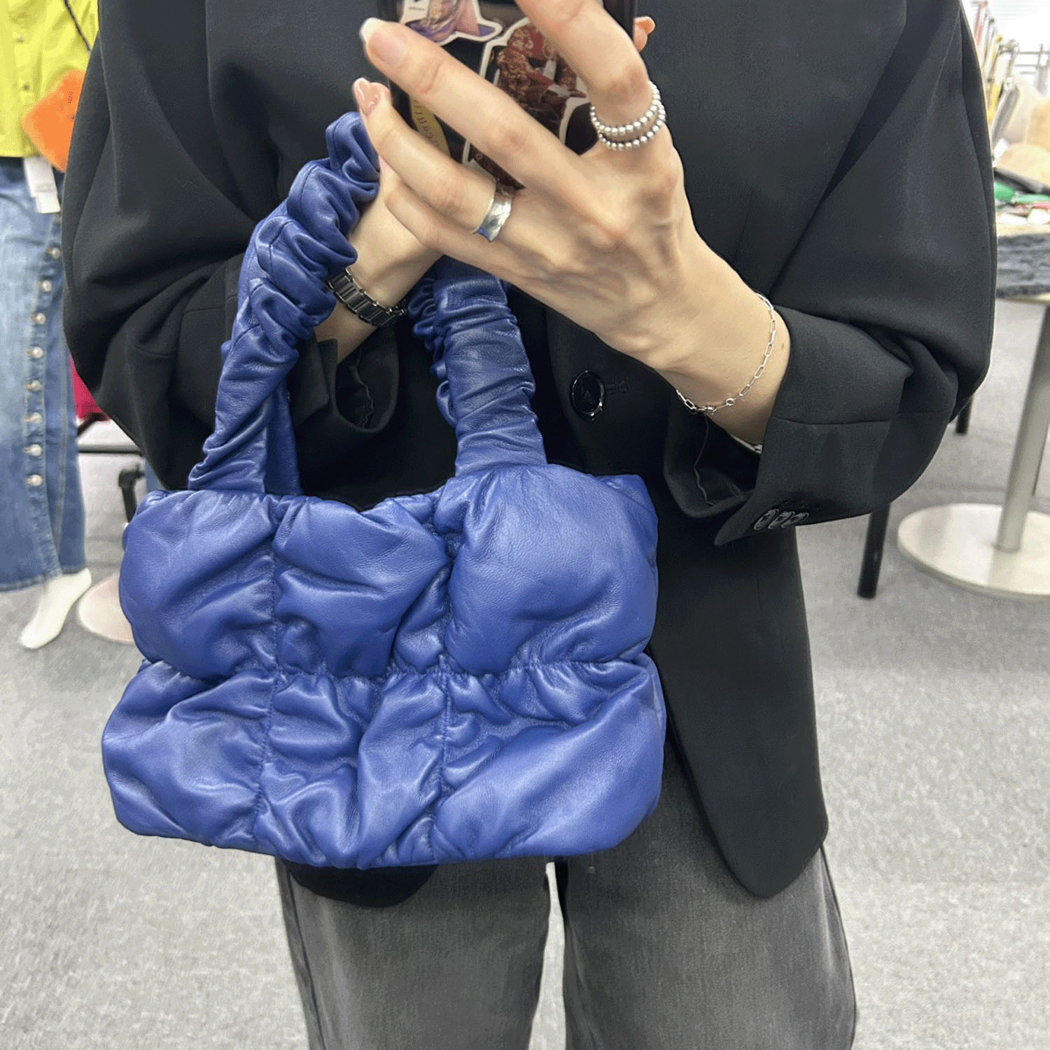 ラムレザーシャーリングバッグ