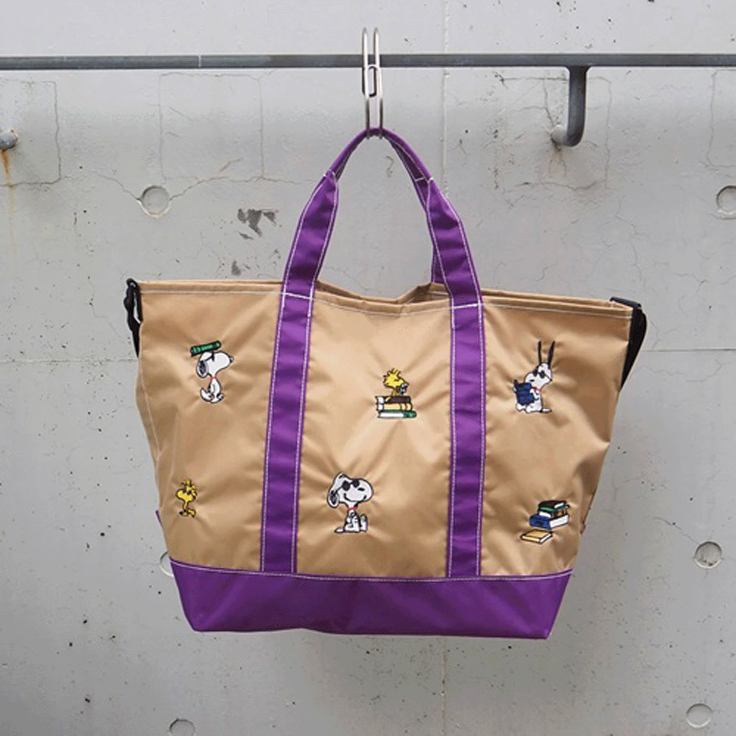 ピーナッツ スヌーピー 刺繍舟形トート Lサイズ ベージュ