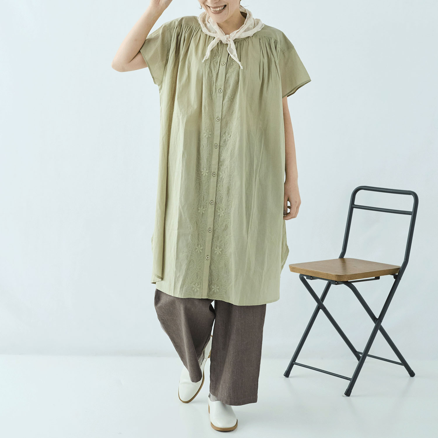 cloudnine ノンノ コットンボイル パネル刺繍入り 前開きワンピース