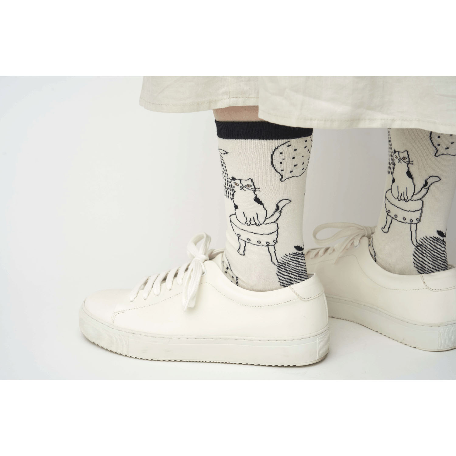 fromF miau 椅子とわたし