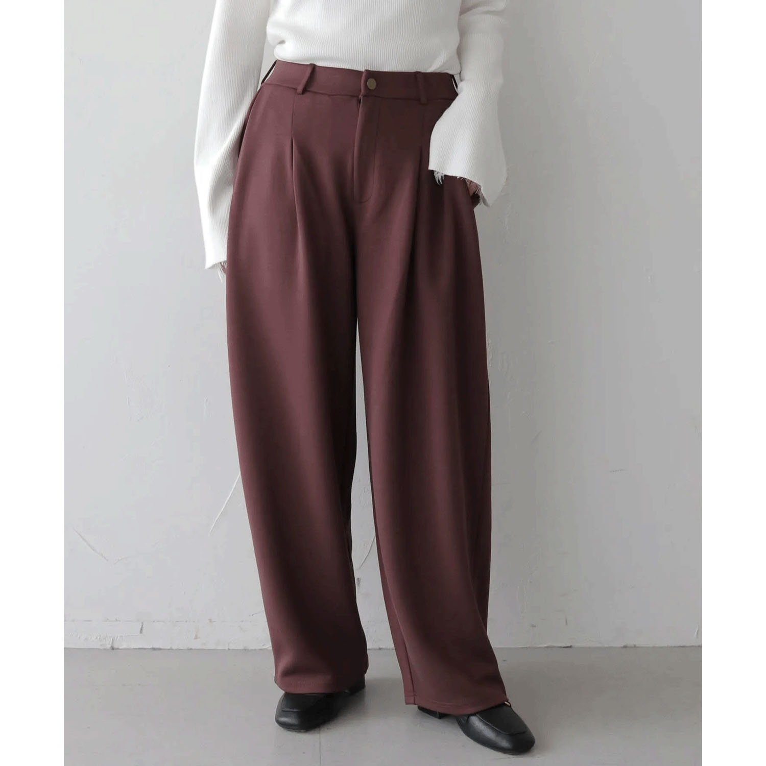 vingtroisダンボールタックパンツ
