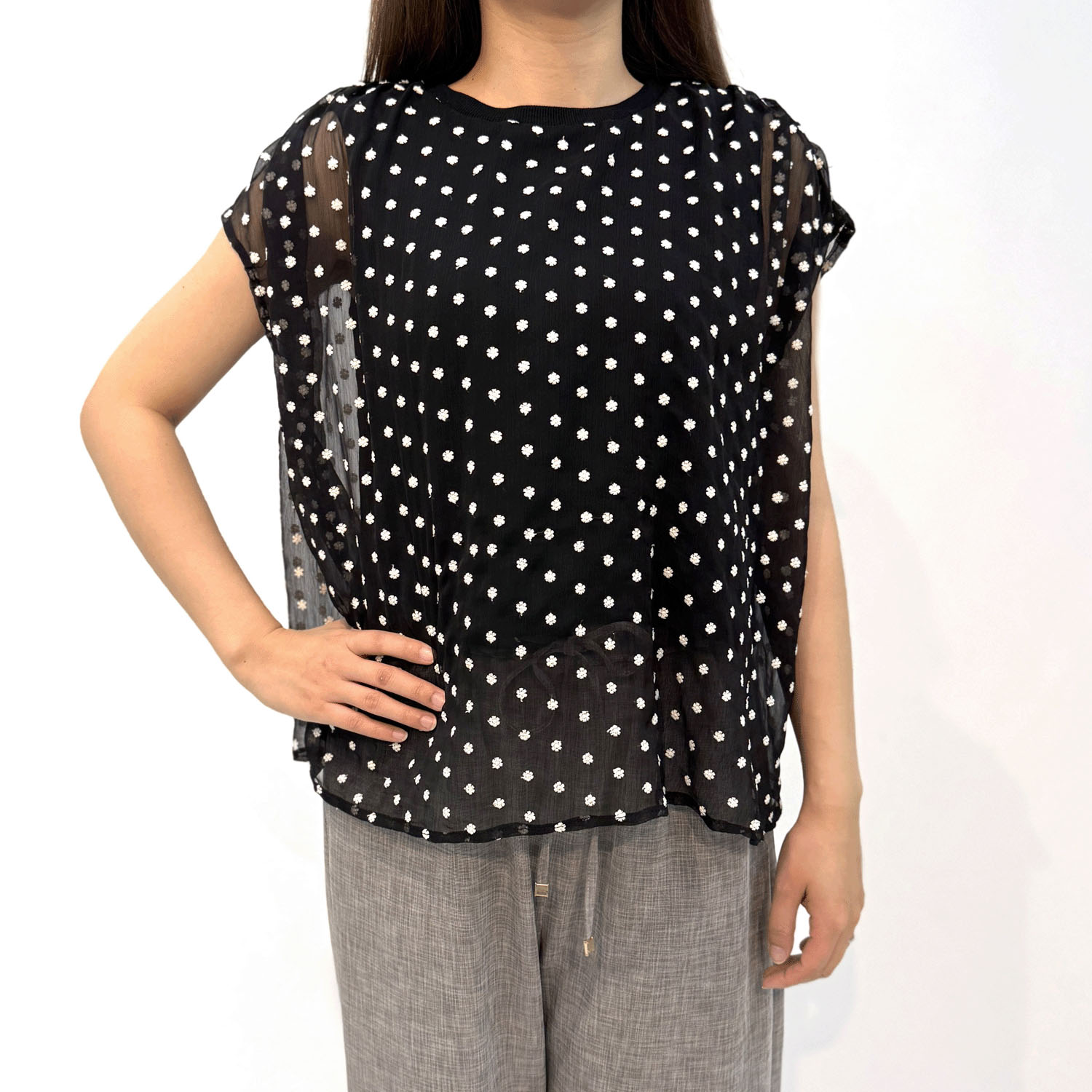 Emilyan 楊柳フラワー刺繍ブラウス