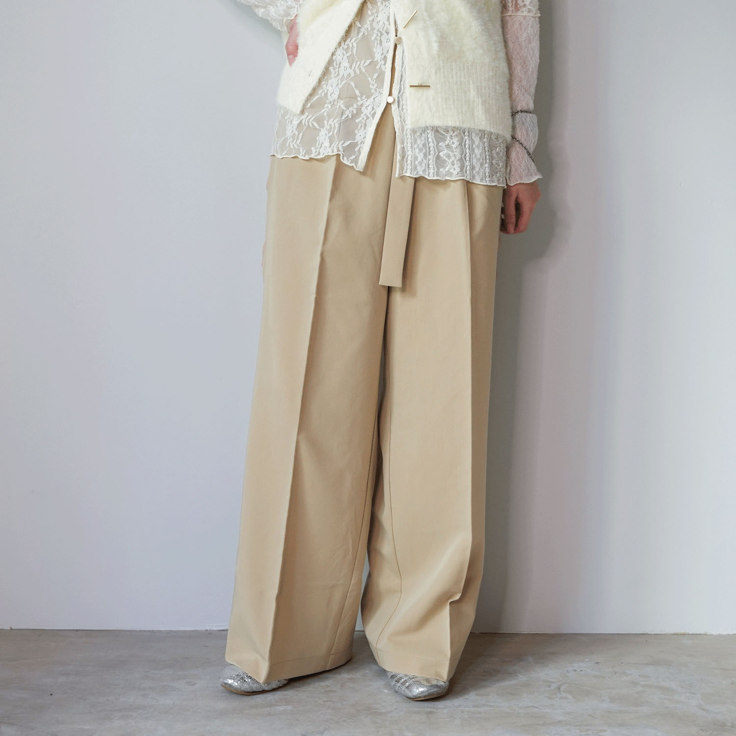 Palm Riche ベルテッドセンタープレスパンツ