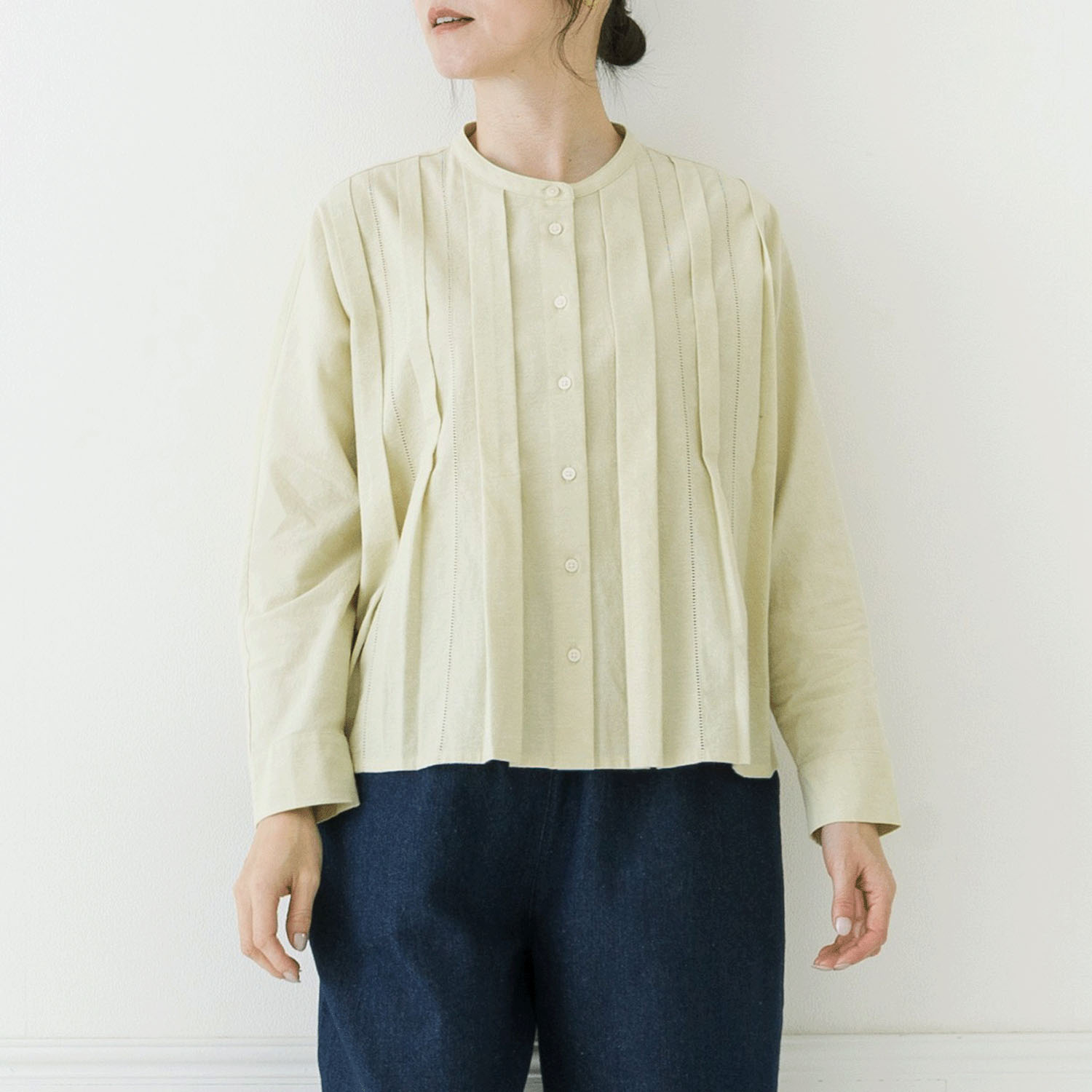 【お取り寄せ】Crea delice シャンブレーピンタックブラウス