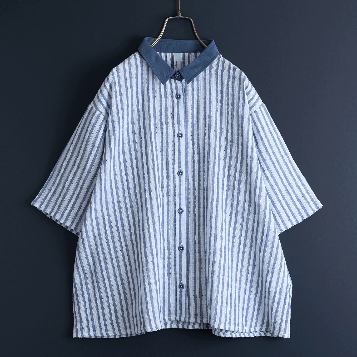 【先行予約】Emago 透かし刺繍ストライプシャツ