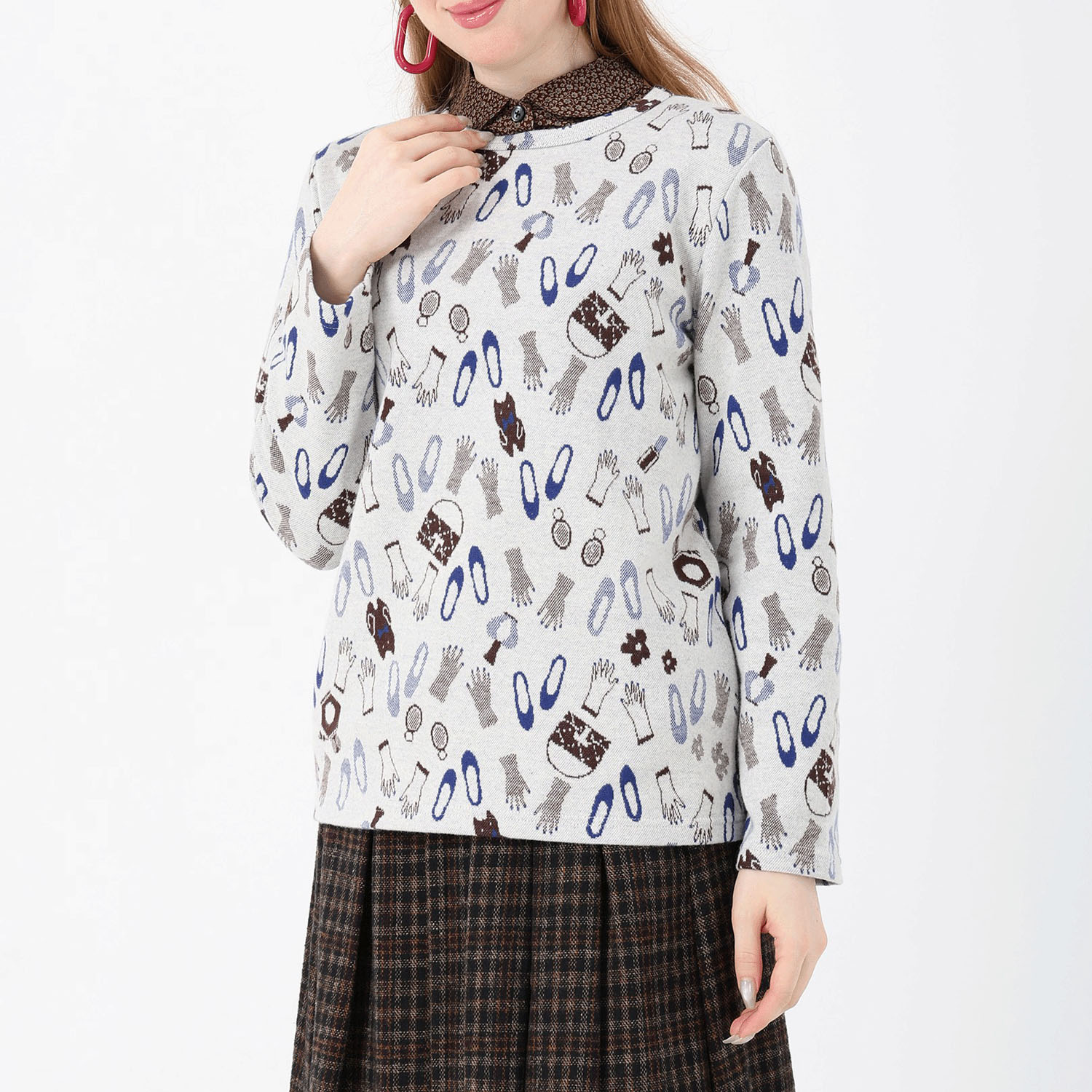 T’BIS STUDIO パリお出かけ柄微起毛クルーネック長袖Tシャツ