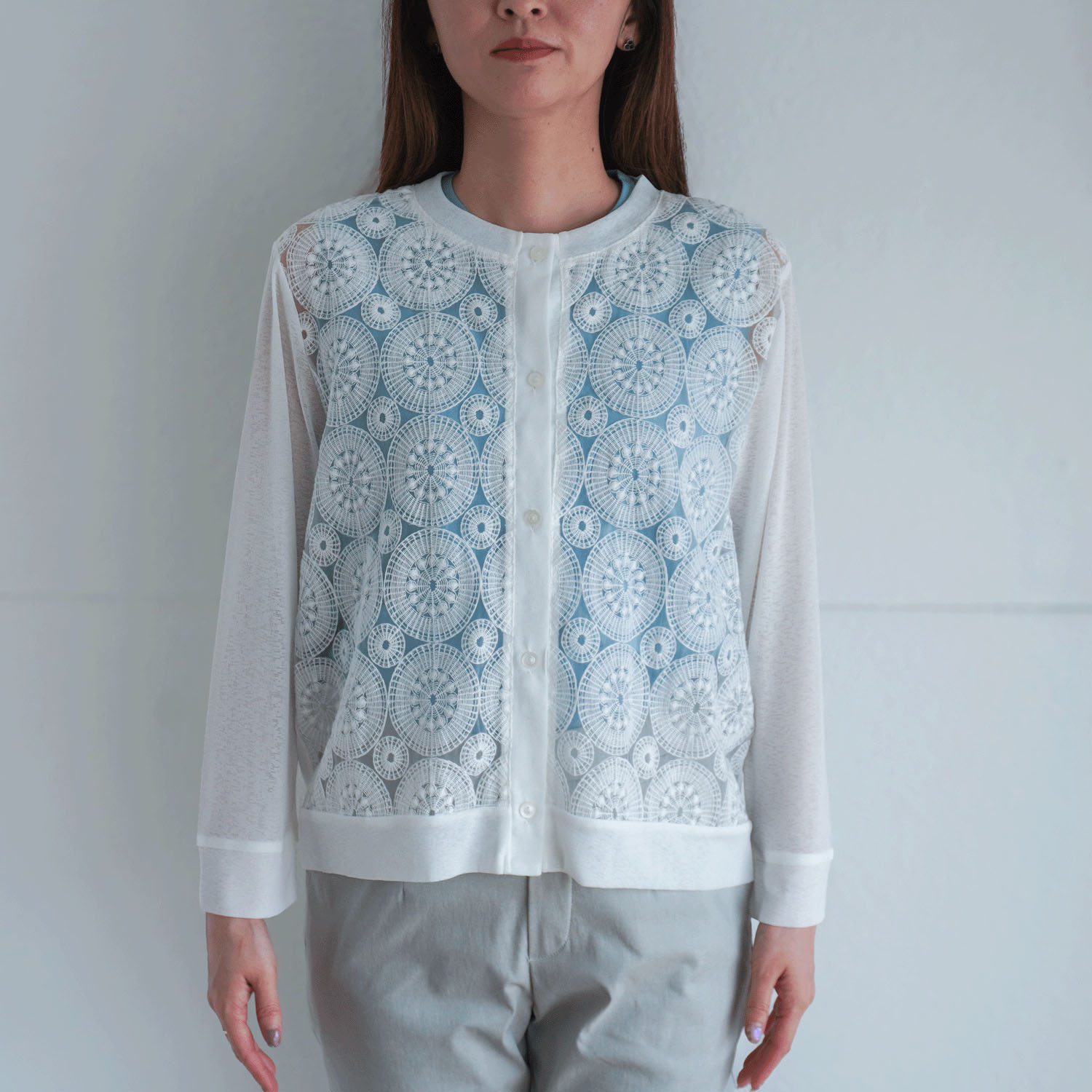 梨地×オーガンジー刺繍カーディガン