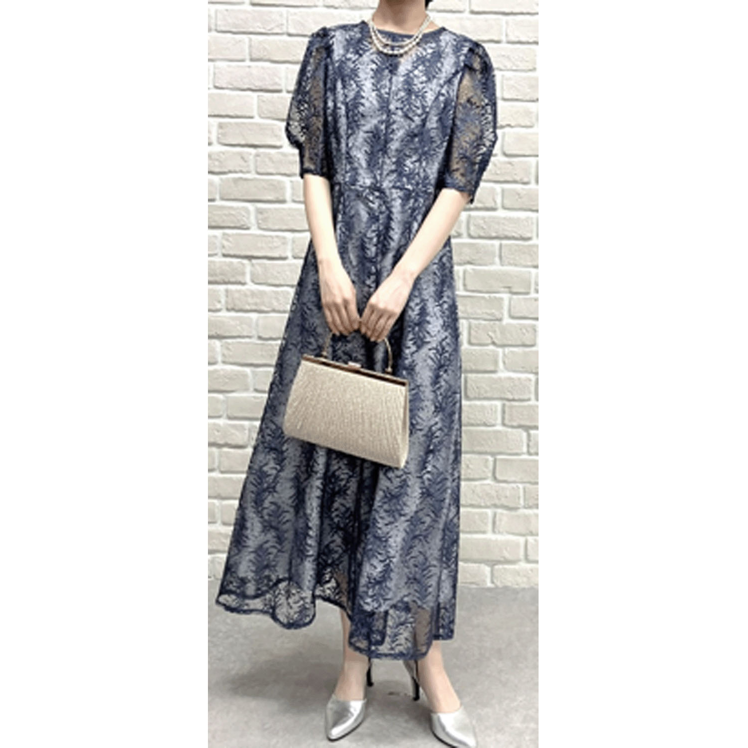 Replete リーフ柄刺繍ワンピース