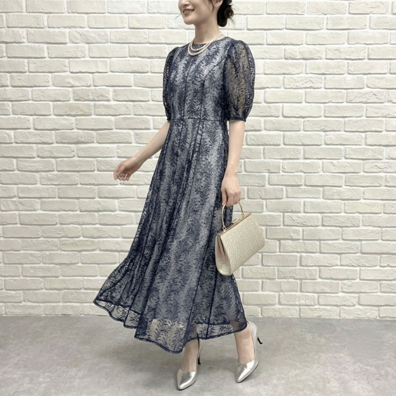 Replete リーフ柄刺繍ワンピース