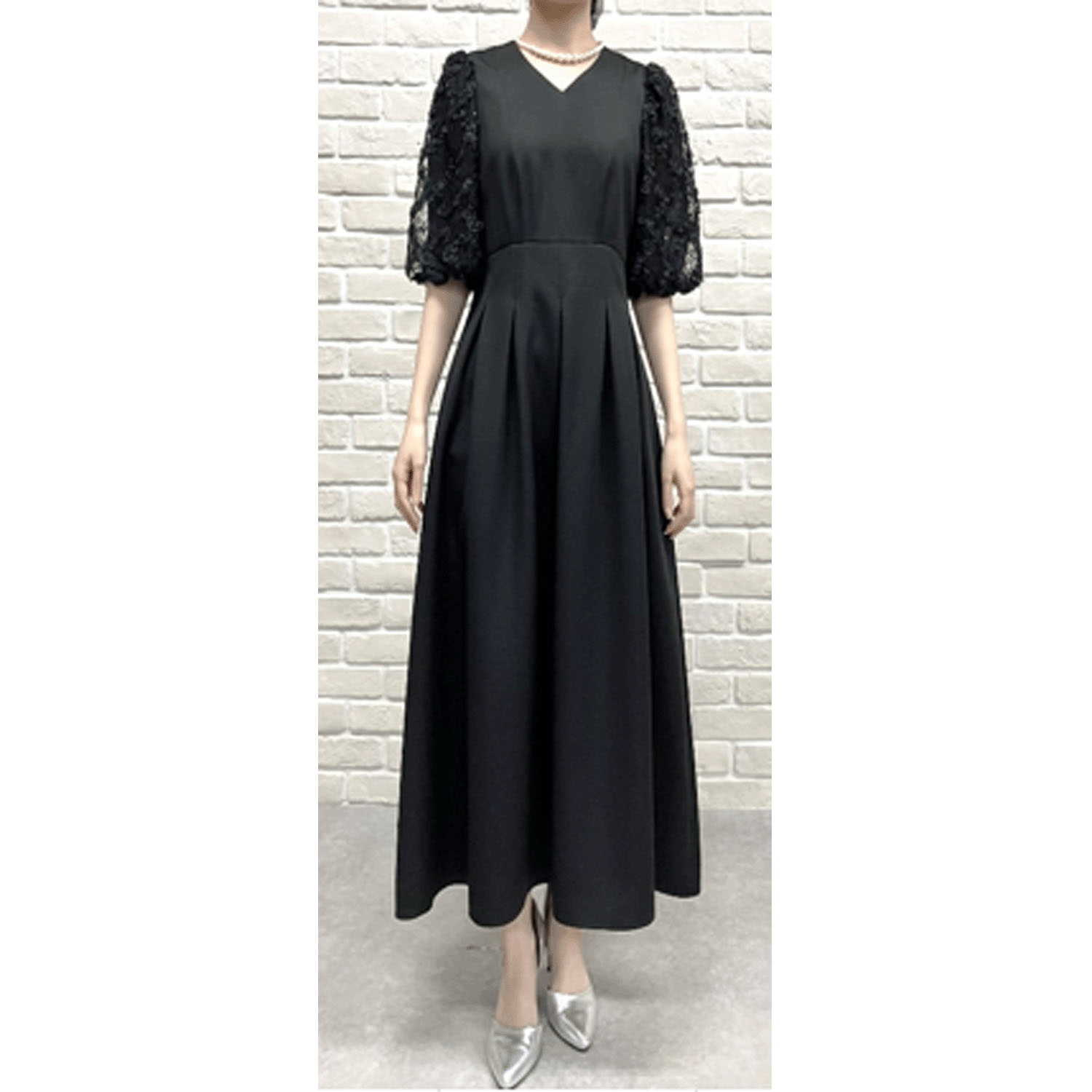 Replete 刺繍レースワンピース