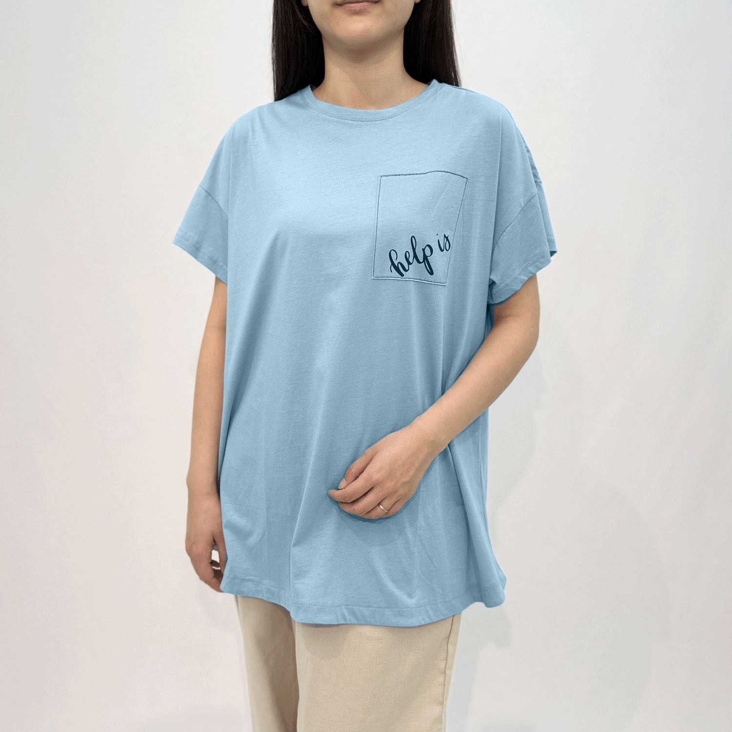 ロゴ入りチュニックTシャツ