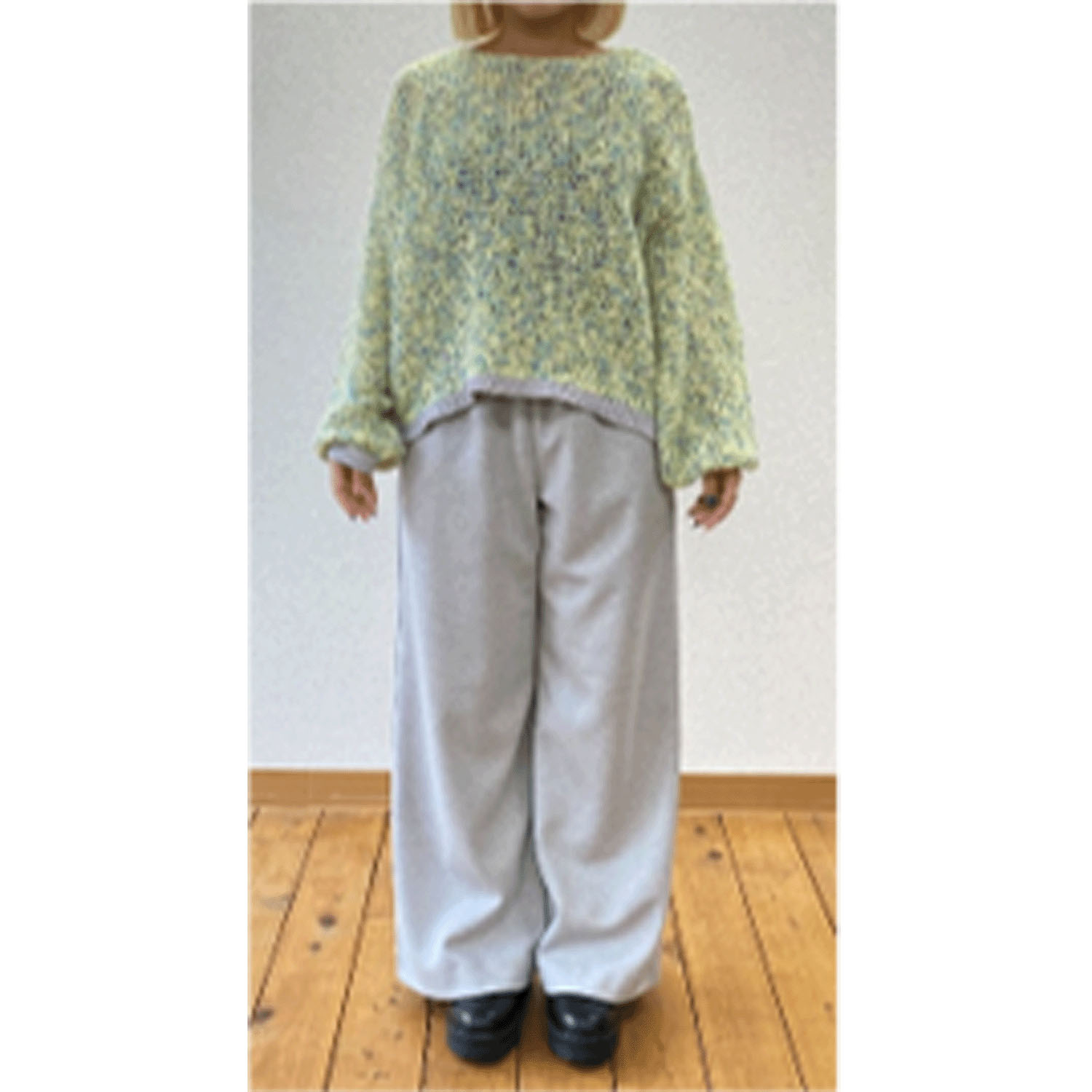 ポンポンヤーンプルオーバー