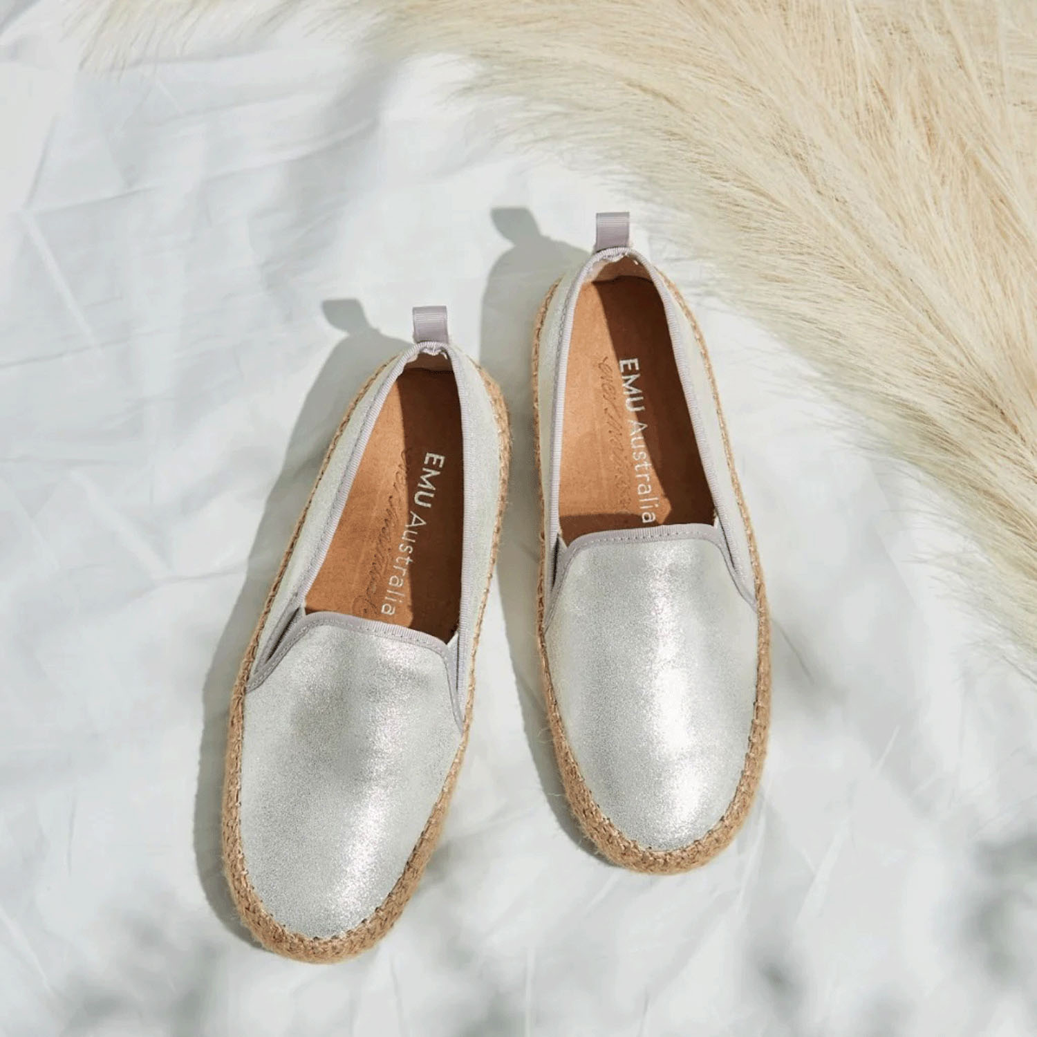 EMU Gum Metallic
