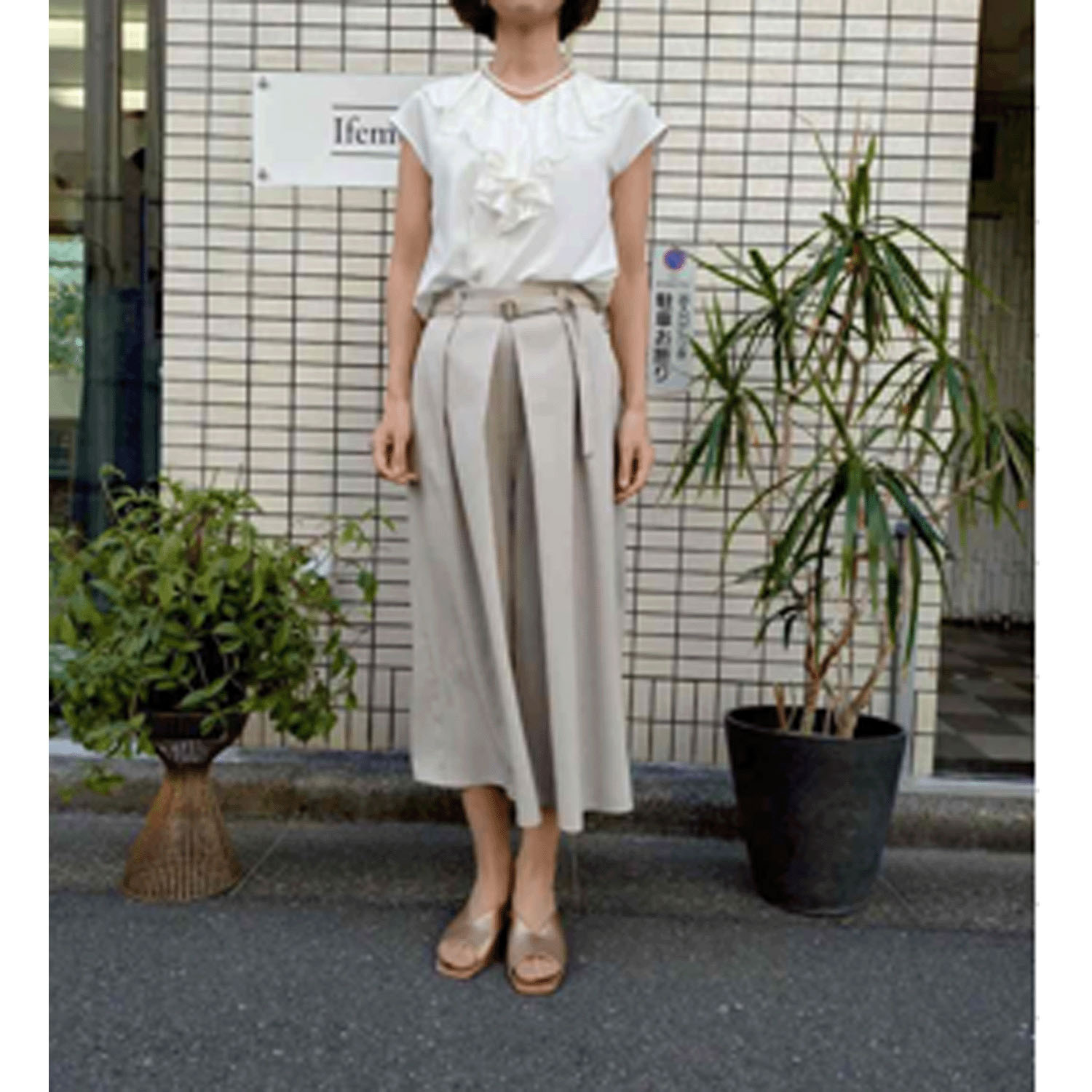 Doubleface Tokyo ジャカードラッフルフレンチスリーブブラウス