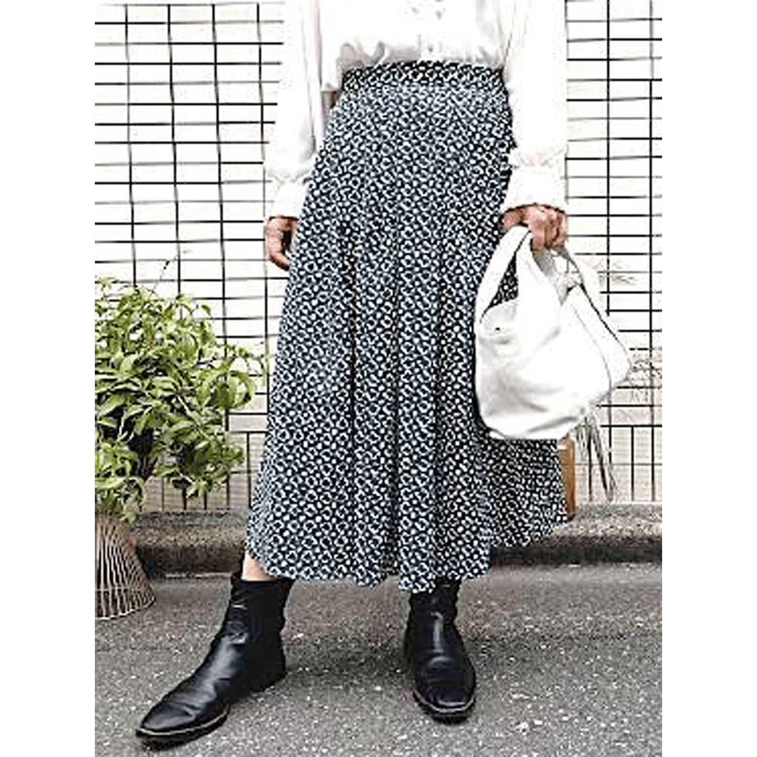 Doubleface Tokyo 幾何柄タックフレアスカート