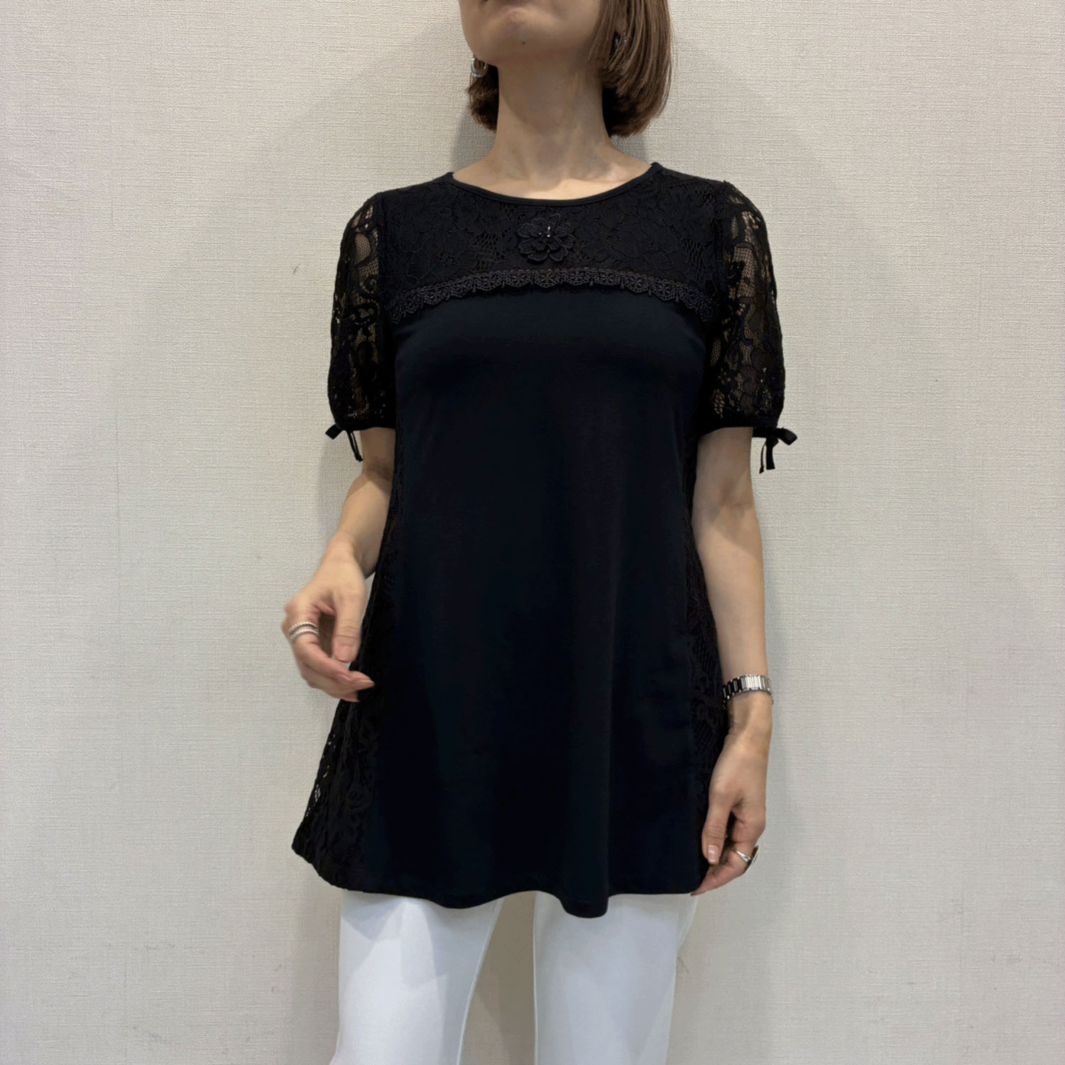 Super Beauty 胸元×パフ袖レース切替チュニックTシャツ
