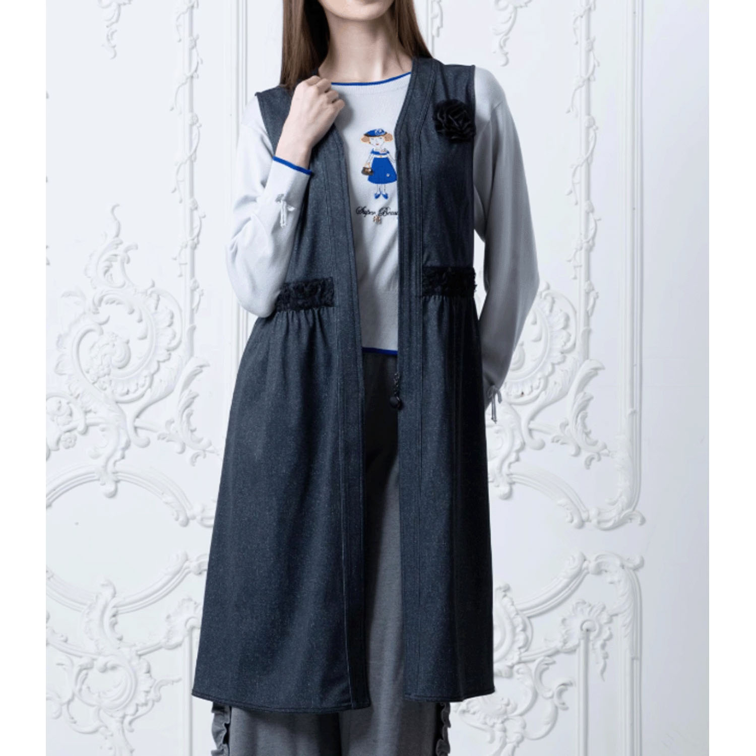 【8月上旬入荷予定】Super Beauty デニム転写プリント  コサージュ付ロングジレ