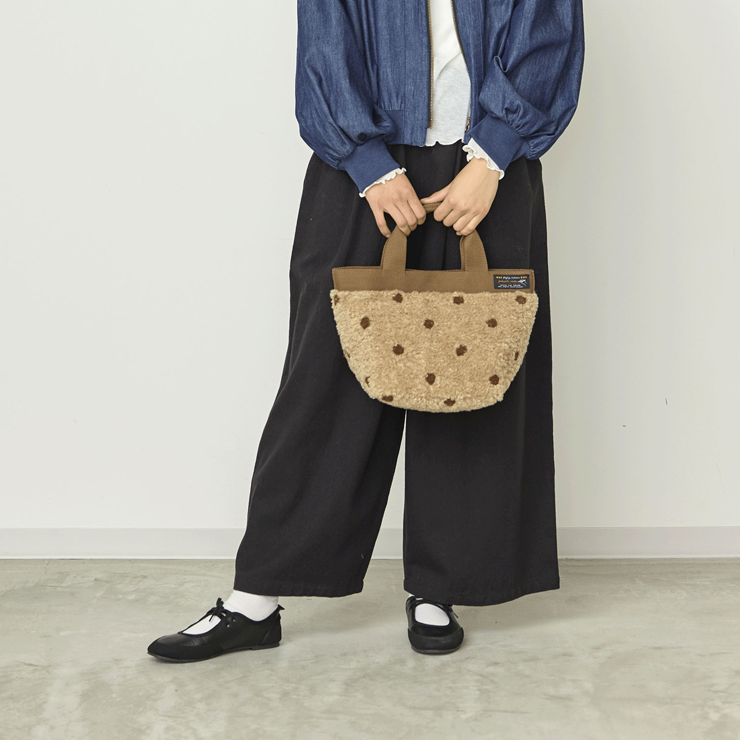 ドット刺繍ボアバッグ