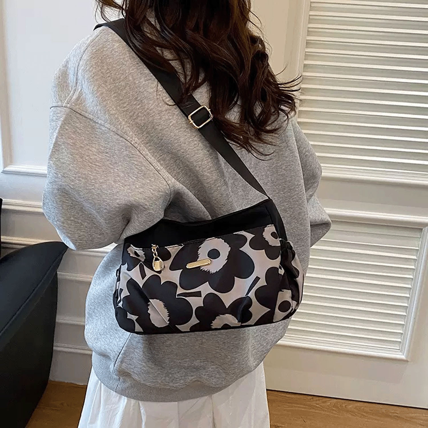 【7月上旬入荷予定】北欧花柄横型ショルダーバッグ