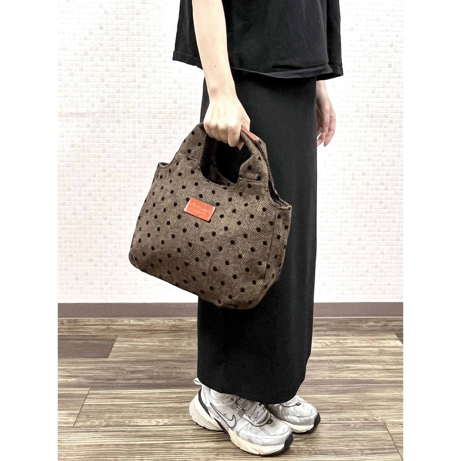 toleur フロッキードットプリントハンドバッグ