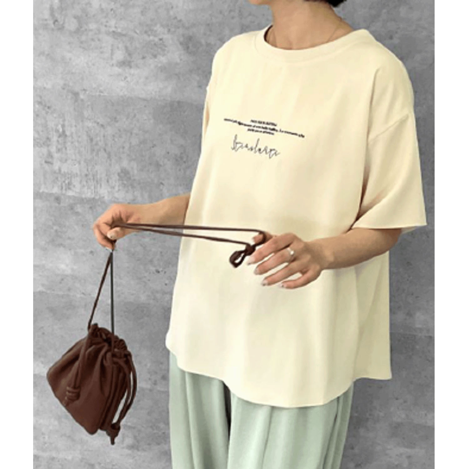 Anna Kerry ロゴファブリックTシャツ