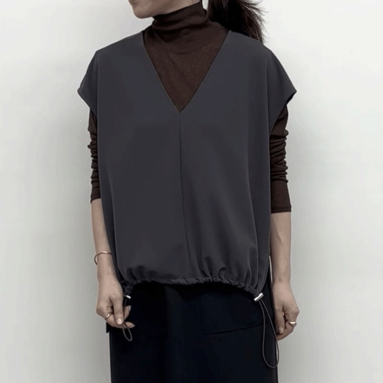 cloche Vネックベスト