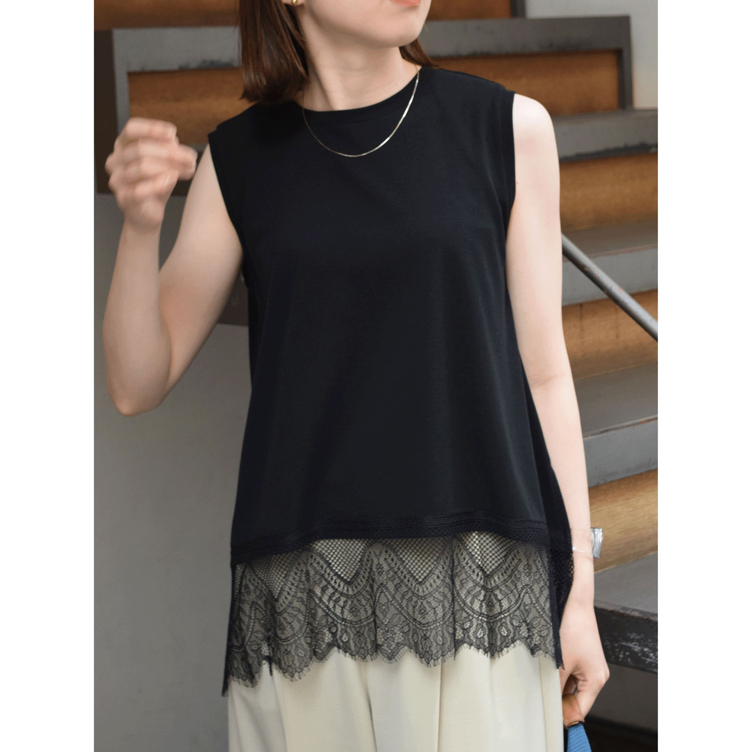 ROSIEE 裾レースTOPS